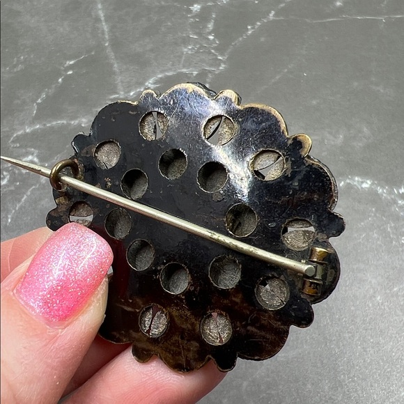 Rare Antique Victorian Black Enamel Mourning Brooch Pin - Picture 7 of 9